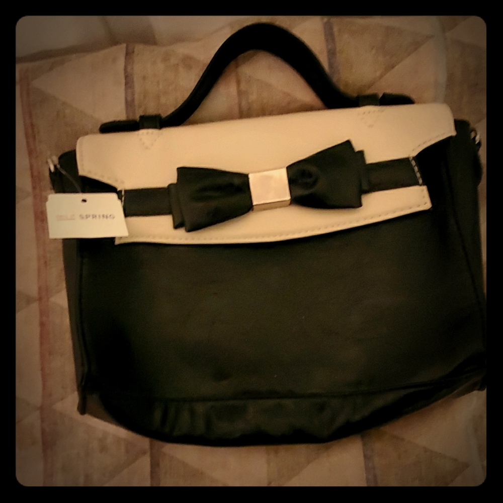 Call it spring Handbag - Picture 1 of 8